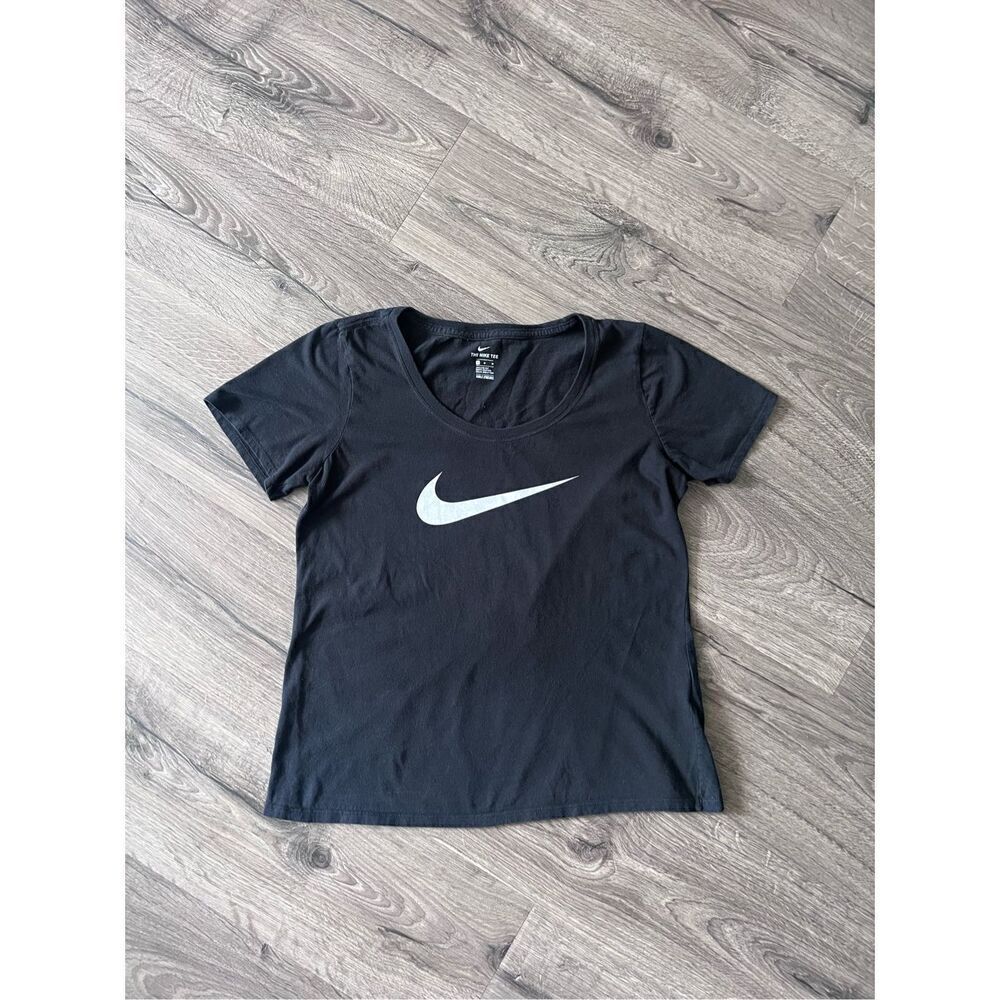 Nike Black Short Sleeve Dri Fit Athletic Cut Tee Women size Medium